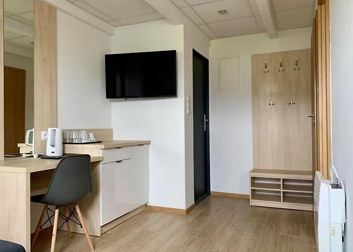 Single-story Homes Close To The